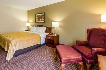هتل Quality Inn & Suites