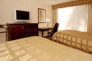 هتل Quality Inn & Suites