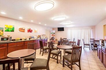هتل Quality Inn & Suites Vancouver   Hazel Dell