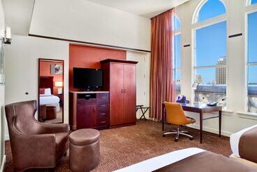 هتل The Emily Morgan San Antonio   A Doubletree By Hilton