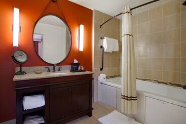 هتل The Emily Morgan San Antonio   A Doubletree By Hilton