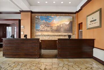 هتل The Emily Morgan San Antonio   A Doubletree By Hilton