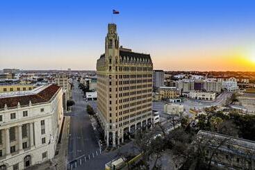 هتل The Emily Morgan San Antonio   A Doubletree By Hilton