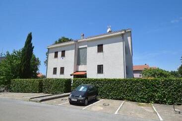 آپارتمانهای توریستها Apartment Ozren