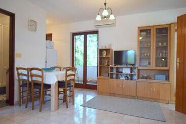 Apartment Ozren