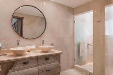 Royal River, Luxury Hotel   Adults Only