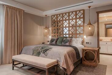 Royal River, Luxury Hotel   Adults Only