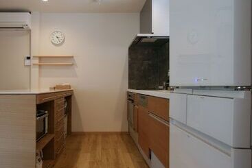 Shimogoryo House