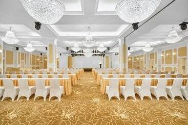 هتل Four Points By Sheraton Lang Son