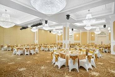 هتل Four Points By Sheraton Lang Son