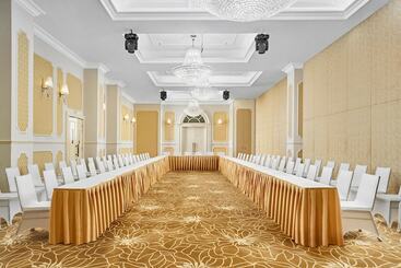 هتل Four Points By Sheraton Lang Son