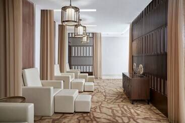 هتل Four Points By Sheraton Lang Son