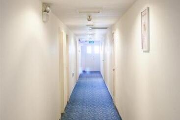 هتل 7 Days Inn Xian Chang Ying Road