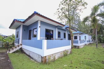 هتل Capital O75345 Praewa Villas Naiyang Phuket