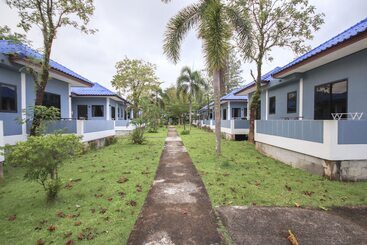 هتل Capital O75345 Praewa Villas Naiyang Phuket