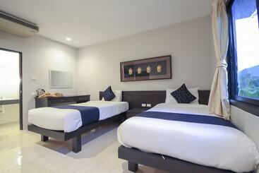 هتل Capital O75345 Praewa Villas Naiyang Phuket