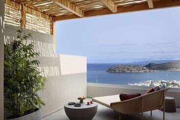 هتل Cayo Exclusive Resort & Spa