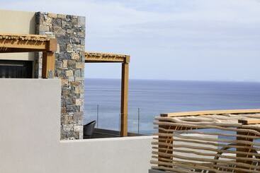 هتل Cayo Exclusive Resort & Spa