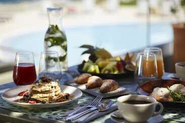 هتل Cayo Exclusive Resort & Spa