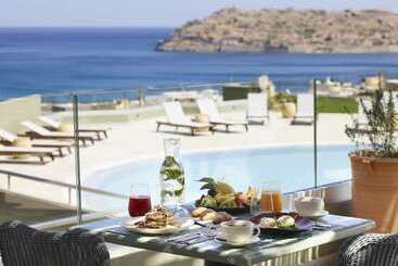 هتل Cayo Exclusive Resort & Spa