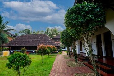 هتل Kumarakom Heritage
