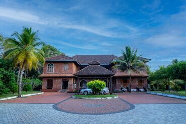 هتل Kumarakom Heritage