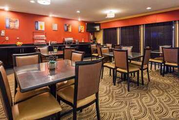هتل Best Western Saluki Inn