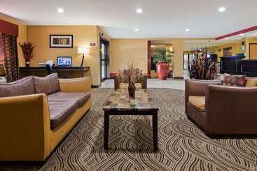 هتل Best Western Saluki Inn