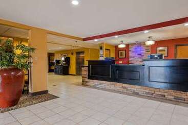 هتل Best Western Saluki Inn