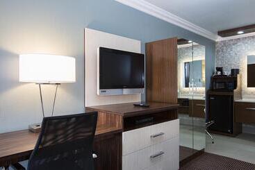 هتل Best Western University Inn Santa Clara