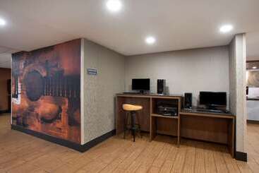 Hotel Comfort Inn & Suites Nashville Downtown   Stadium