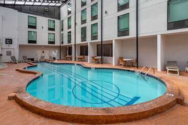 Hotel Comfort Inn & Suites Nashville Downtown   Stadium