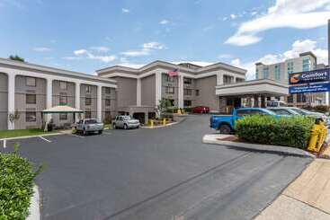 Hotel Comfort Inn & Suites Nashville Downtown   Stadium