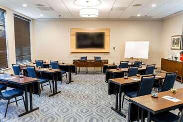 هتل Country Inn & Suites By Radisson, Metairie New Orleans , La