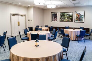 هتل Country Inn & Suites By Radisson, Metairie New Orleans , La