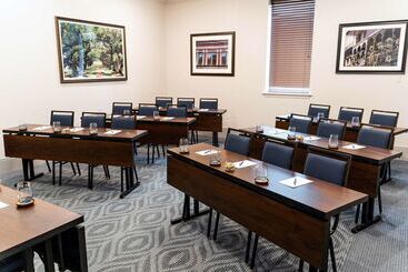 هتل Country Inn & Suites By Radisson, Metairie New Orleans , La
