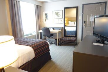 هتل Country Inn & Suites By Radisson, Metairie New Orleans , La