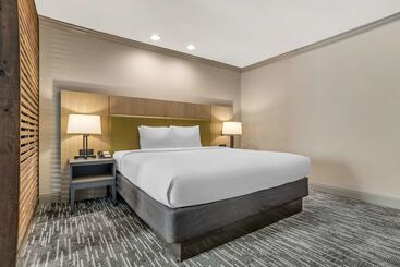 هتل Country Inn & Suites By Radisson, Metairie New Orleans , La