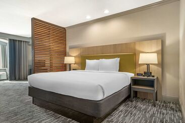 هتل Country Inn & Suites By Radisson, Metairie New Orleans , La