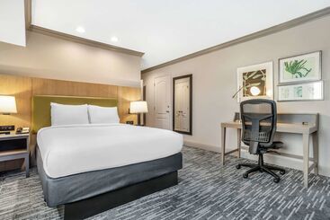 هتل Country Inn & Suites By Radisson, Metairie New Orleans , La