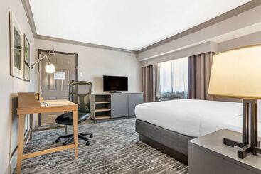 هتل Country Inn & Suites By Radisson, Metairie New Orleans , La