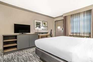 هتل Country Inn & Suites By Radisson, Metairie New Orleans , La