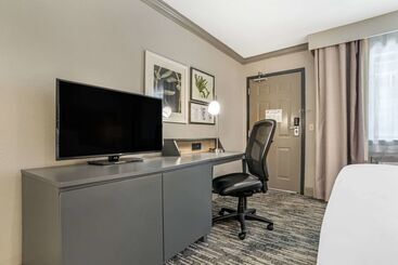هتل Country Inn & Suites By Radisson, Metairie New Orleans , La