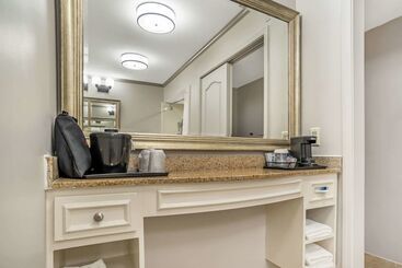 هتل Country Inn & Suites By Radisson, Metairie New Orleans , La