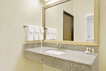 酒店 Days Inn By Wyndham Collinsville St Louis