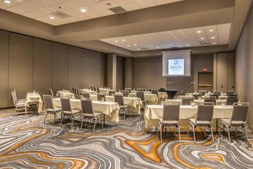 Delta Hotels By Marriott Fargo