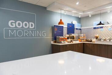 فندق Holiday Inn Express Los Angeles Downtown West By Ihg