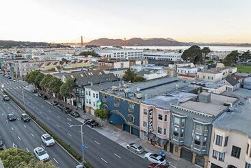 هتل Surestay By Best Western San Francisco Marina District
