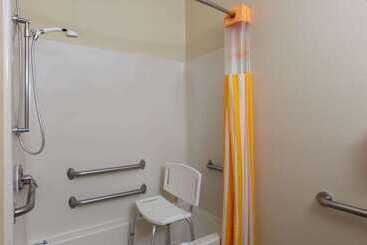 هتل La Quinta Inn By Wyndham Lincoln