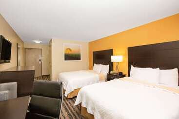 هتل La Quinta Inn By Wyndham Lincoln